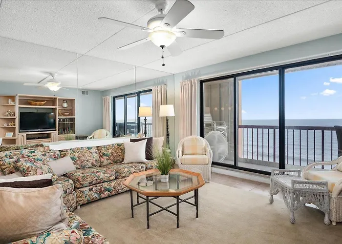 2 Bedroom Rainbow With Fabulous Direct Ocean Views And Outdoor Pool! Holiday home *