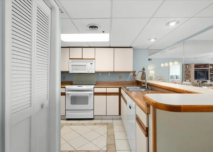 2 Bedroom Rainbow With Fabulous Direct Ocean Views And Outdoor Pool! * Ocean City