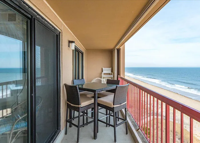 2 Bedroom Rainbow With Fabulous Direct Ocean Views And Outdoor Pool! Holiday home