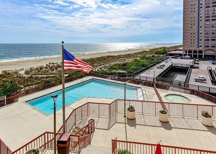 Holiday home 2 Bedroom Rainbow With Fabulous Direct Ocean Views And Outdoor Pool! Ocean City